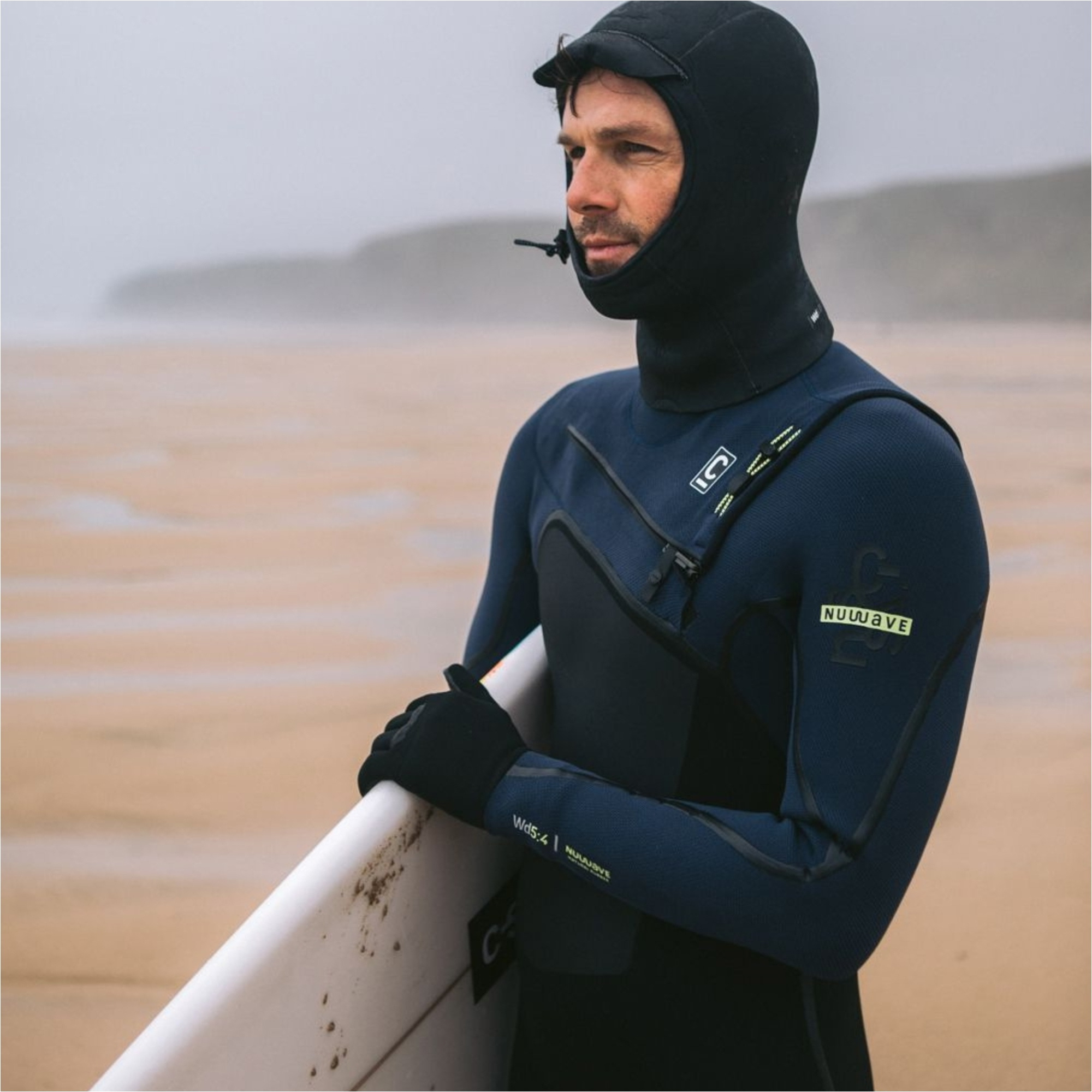 2025 C-Skins Mens NuWave Wired 5/4mm Chest Zip Wetsuit C-NWI54MCZ - Black / Bluestone x / Cool Green